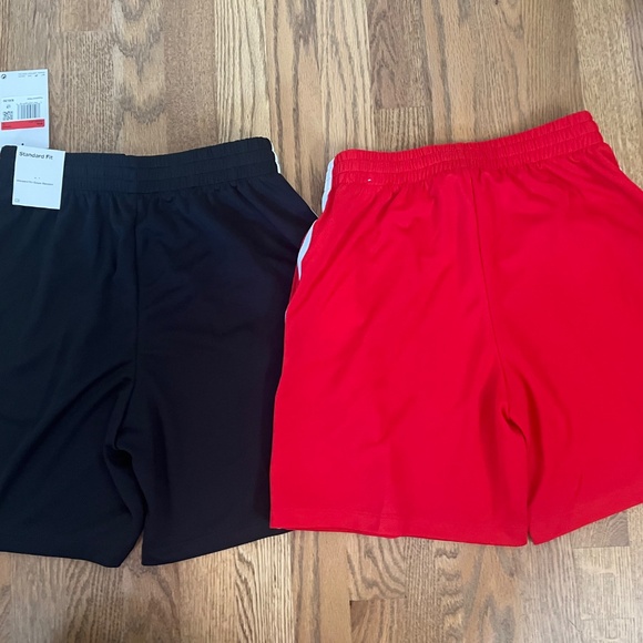 Nike Dri-FIT boys shorts - Picture 2 of 4